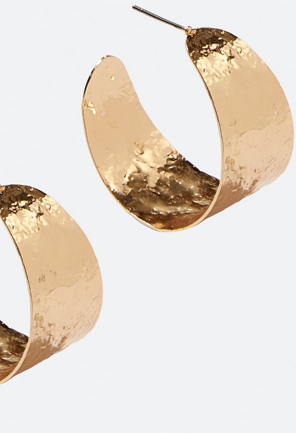 Demi Textured Metal Graduating Hoop Earrings